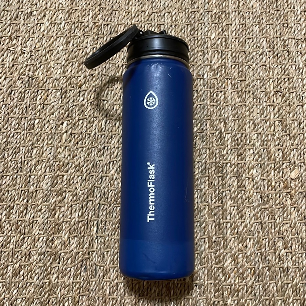Thermoflask 24oz Water Bottle